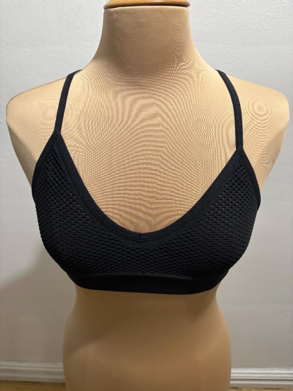 ALO yoga engineered mesh sports bra